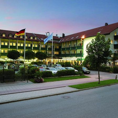 Bauer Hotel Und Restaurant Feldkirchen  Eksteriør bilde
